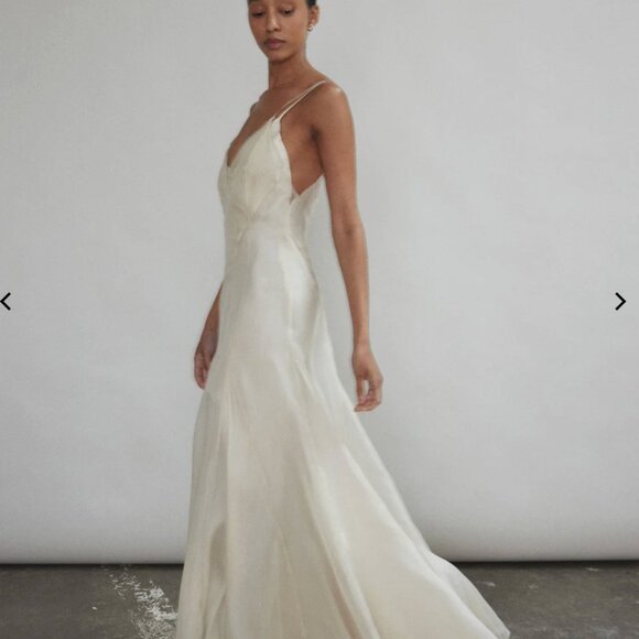 Lalique Gown - Alabaster - Size M - Top Only - Picture 2 of 7